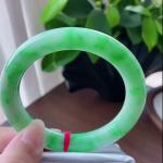 飘阳绿圆条手镯